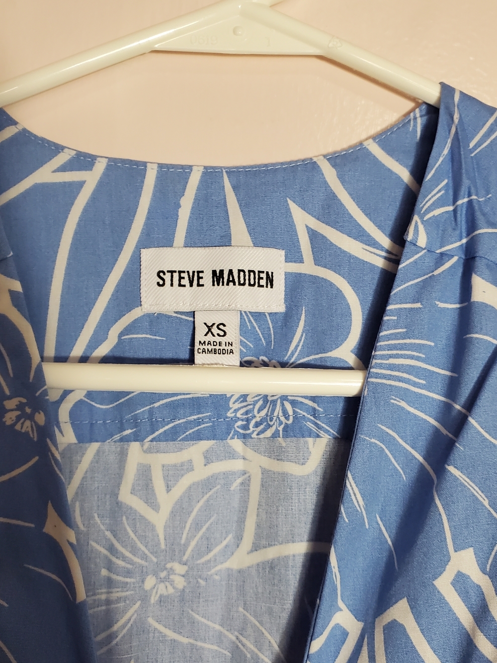 Steve Madden Amanda Dress Floral Print Cap Sleeve Twist Front Maxi Blue Size XS - Picture 3 of 6
